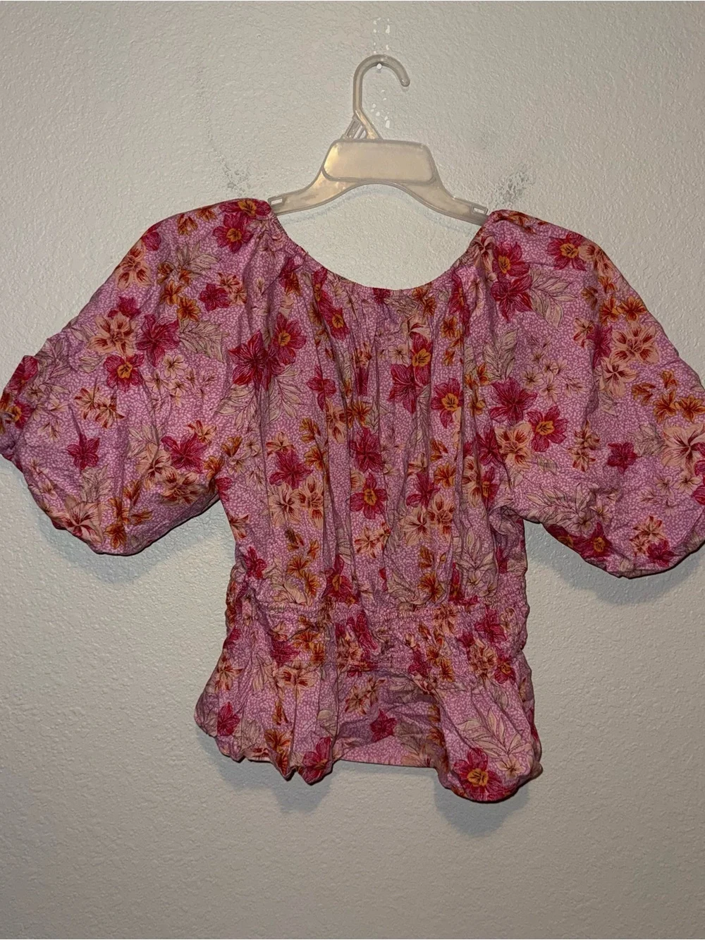 LOFT Pink Floral Puff Sleeve Blouse Smocked Waist Size Large Feminine